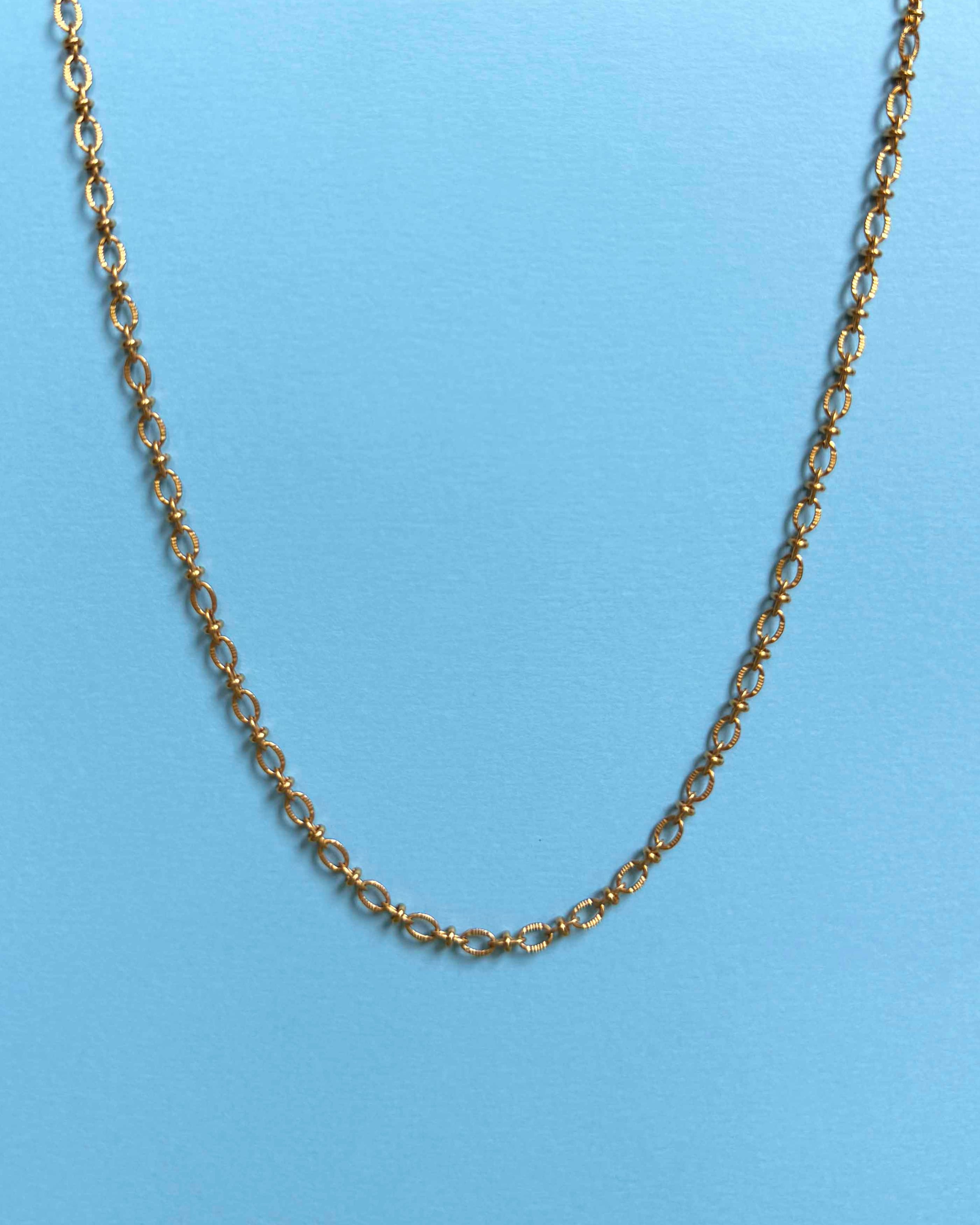 Textured Delicate Necklace