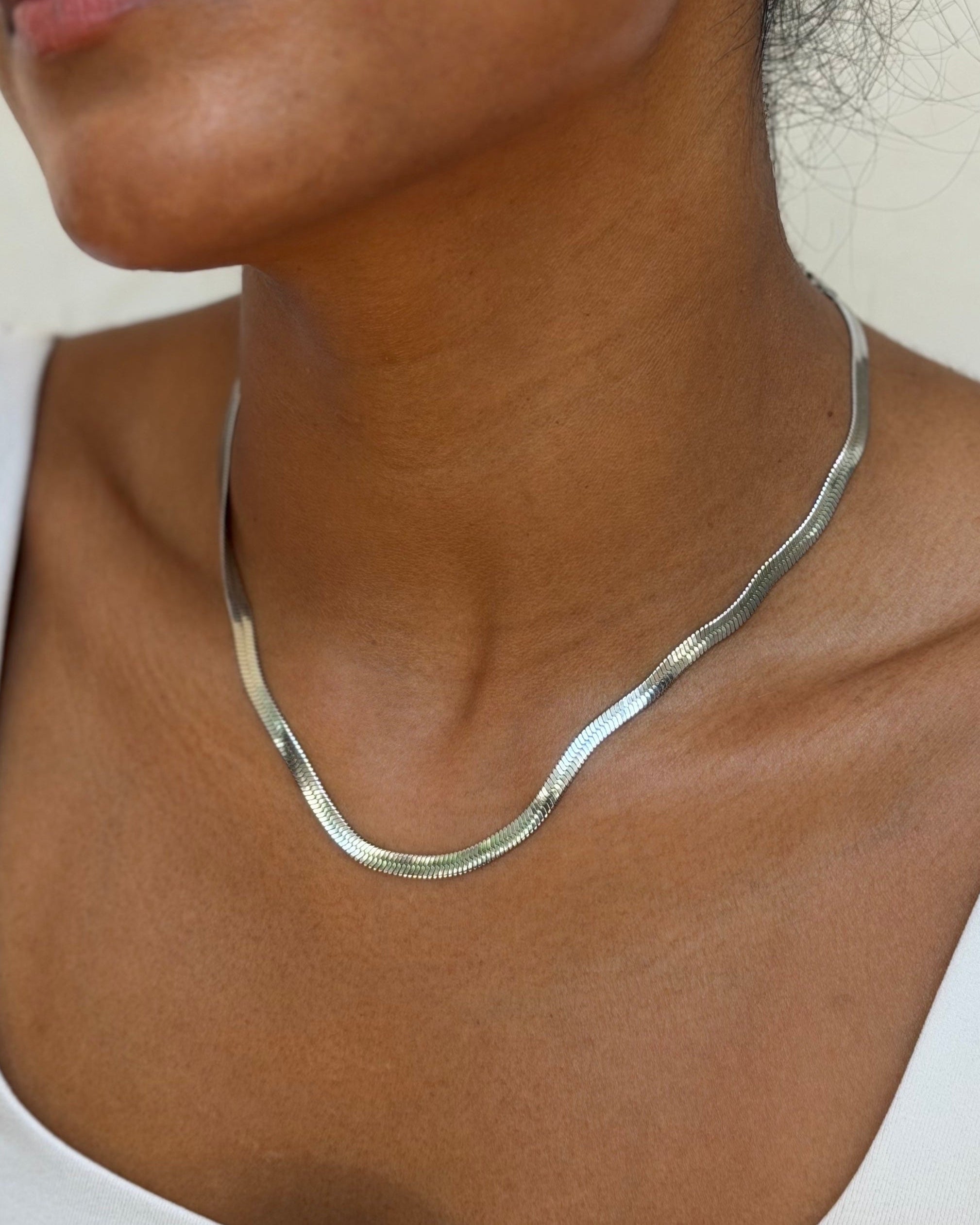 Everyday Herringbone Necklace Silver