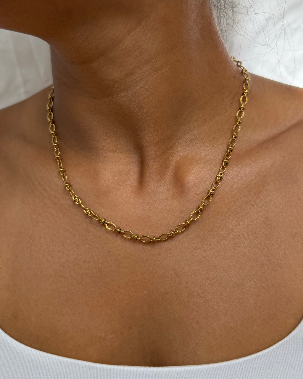 Textured Delicate Necklace